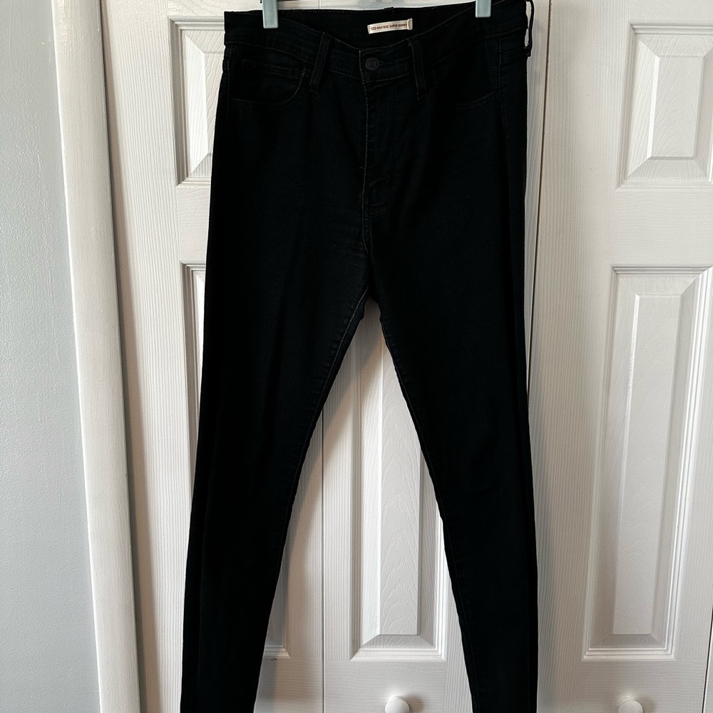 Levi's Women's Black Skinny Jeans -720 High Rise Skinny